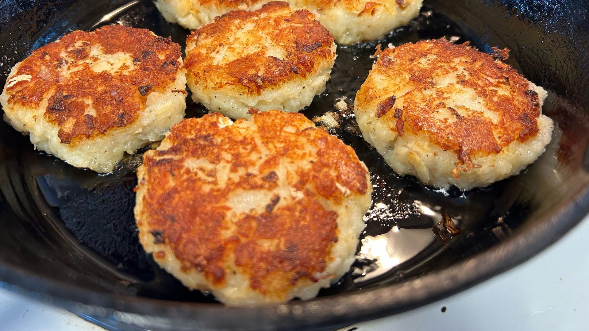 FISHCAKES & BEAN SUPPER