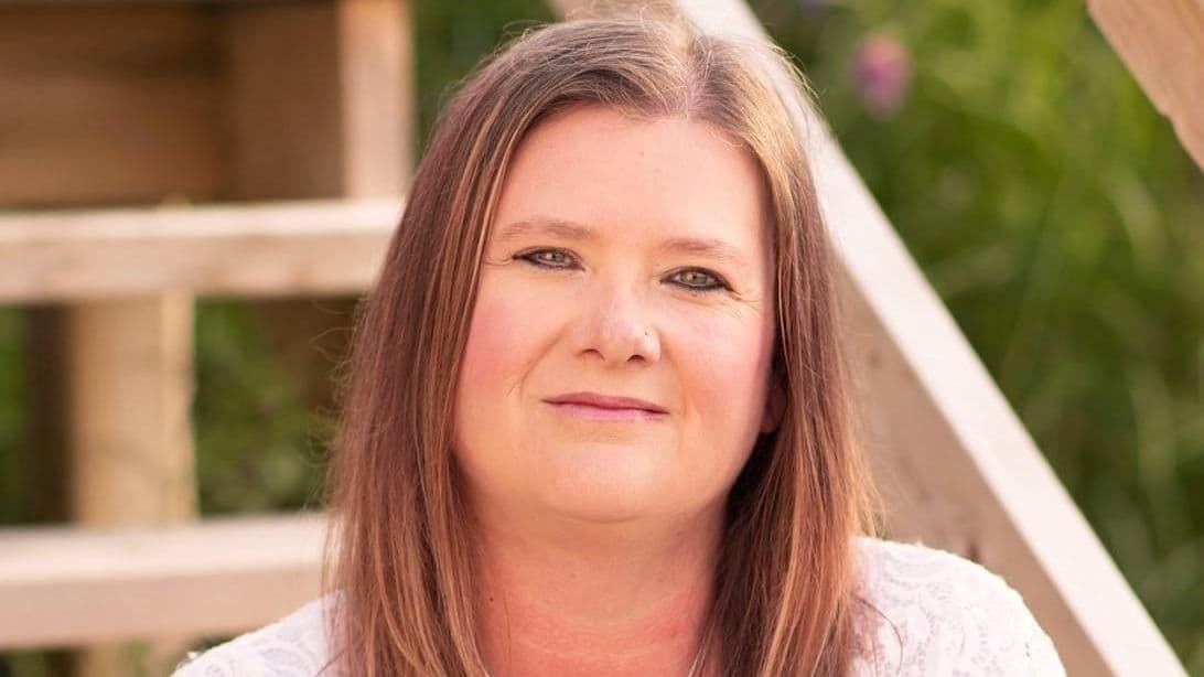 Paula Hunter Psychic Medium  