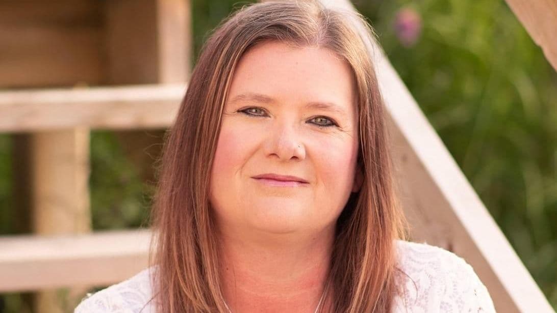 Paula Hunter Psychic Medium  