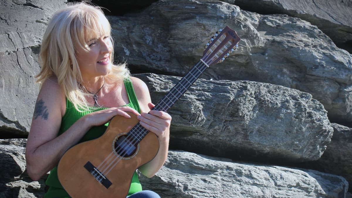 Colleen Power @ The Battery Cafe 