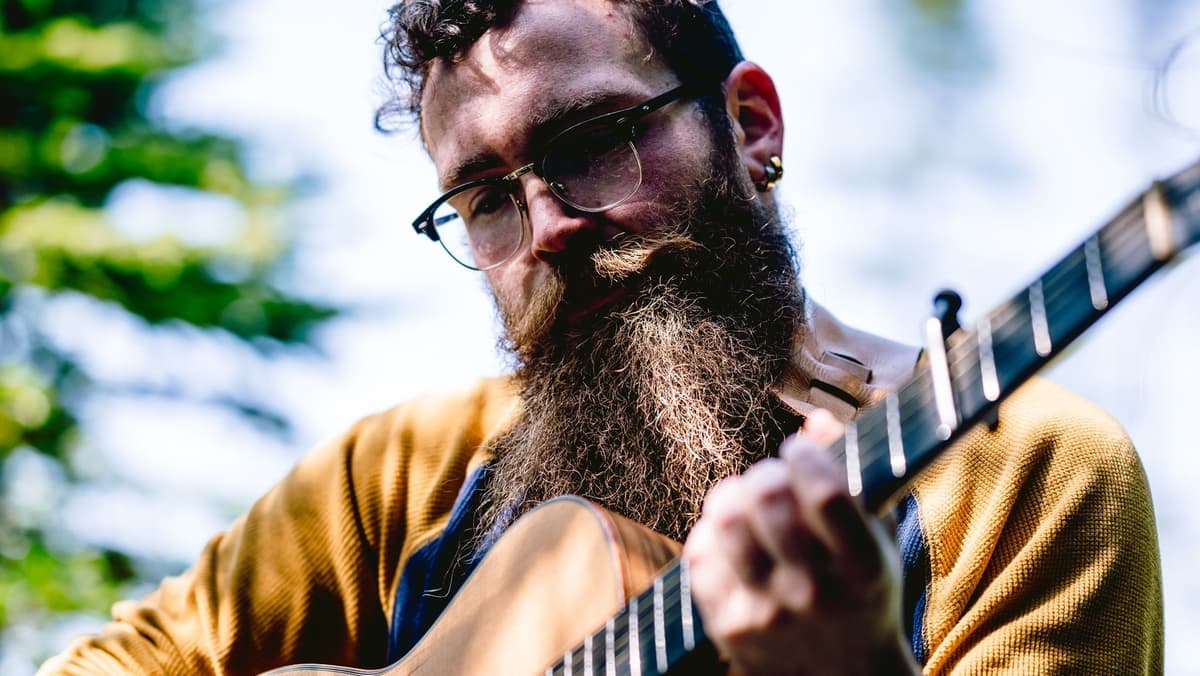 Christian Howse live at Pink Piano Cafe