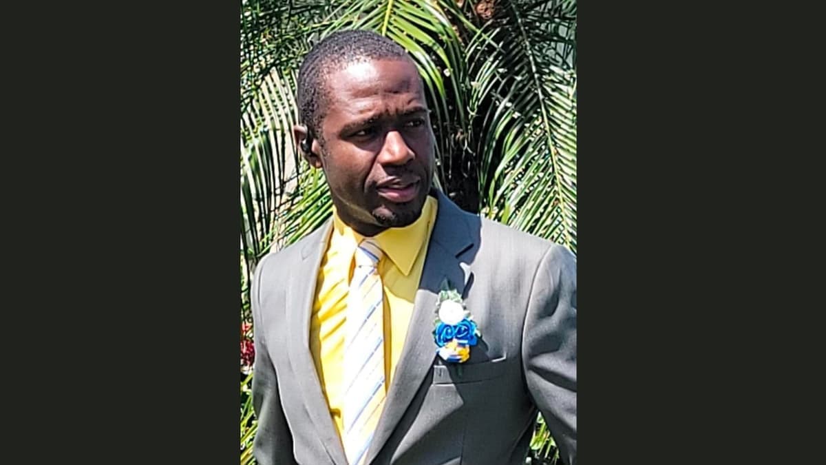 Holiday Reggae with Storm @ The Battery Cafe